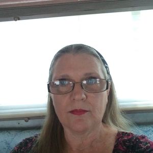 Meet your Posher, Catherine